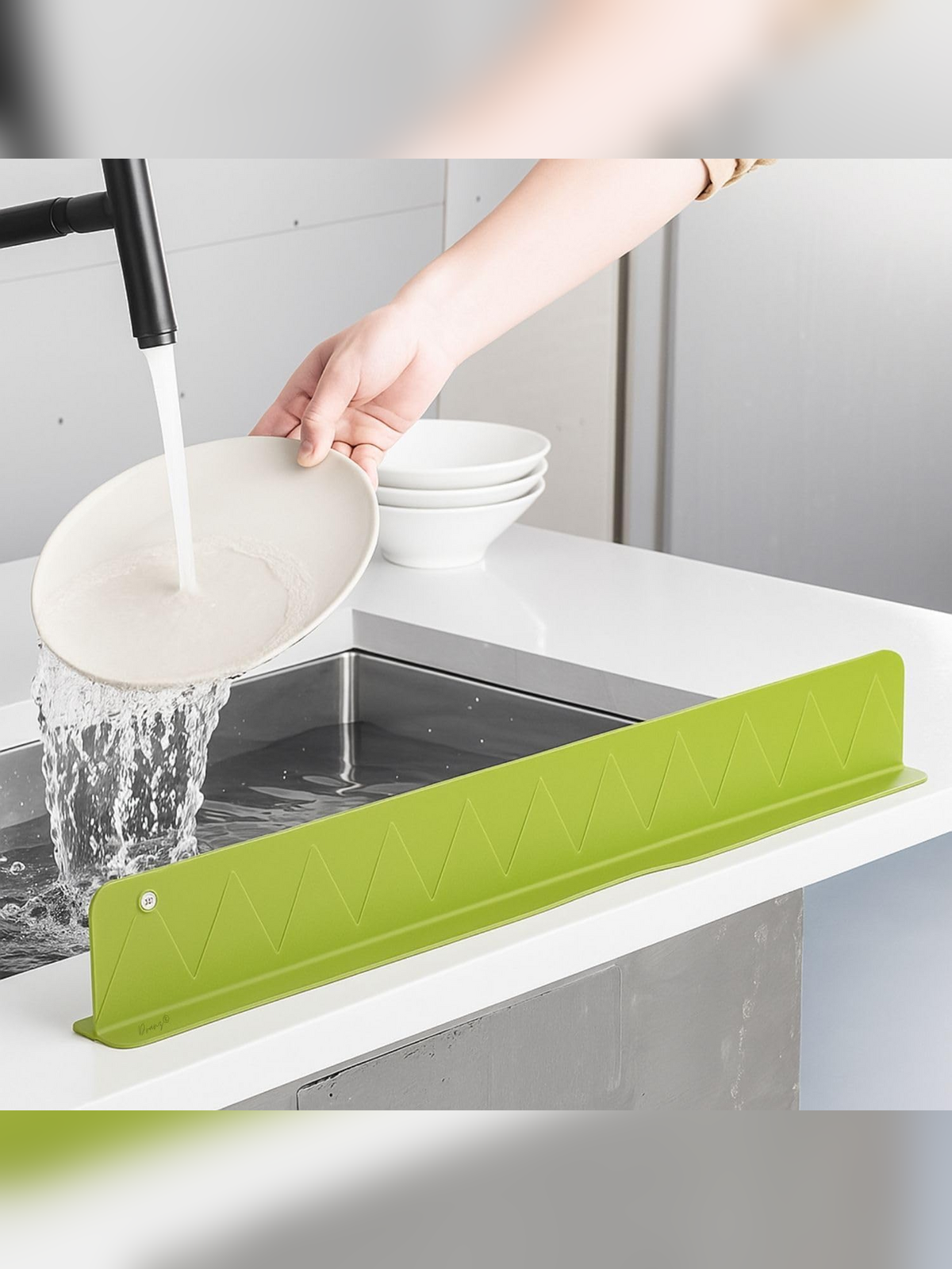 Dry Sink Guard Duo controlling everyday sink splashes